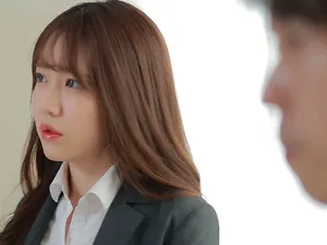 4p vợ trao đổi đầu tiên chơi trò chơi để nâng cao mối quan hệ và sau đó mỗi người
